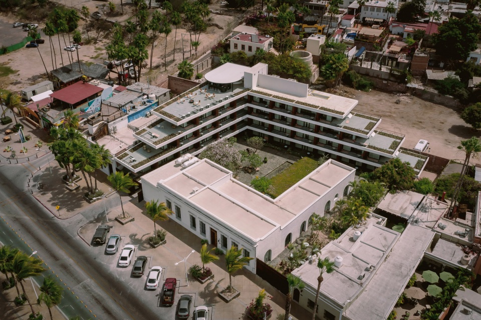 Baja Club Max von Werz Arquitectos Jaune Architecture