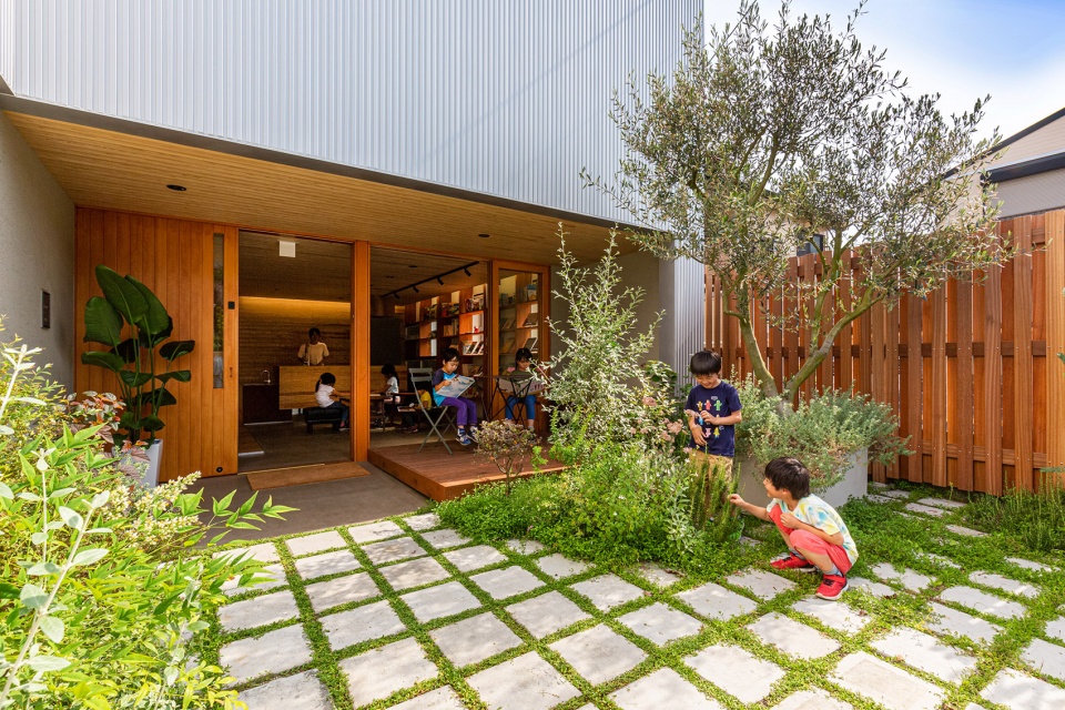 akn nursery by hibinosekkei youji no shiro kids design labo