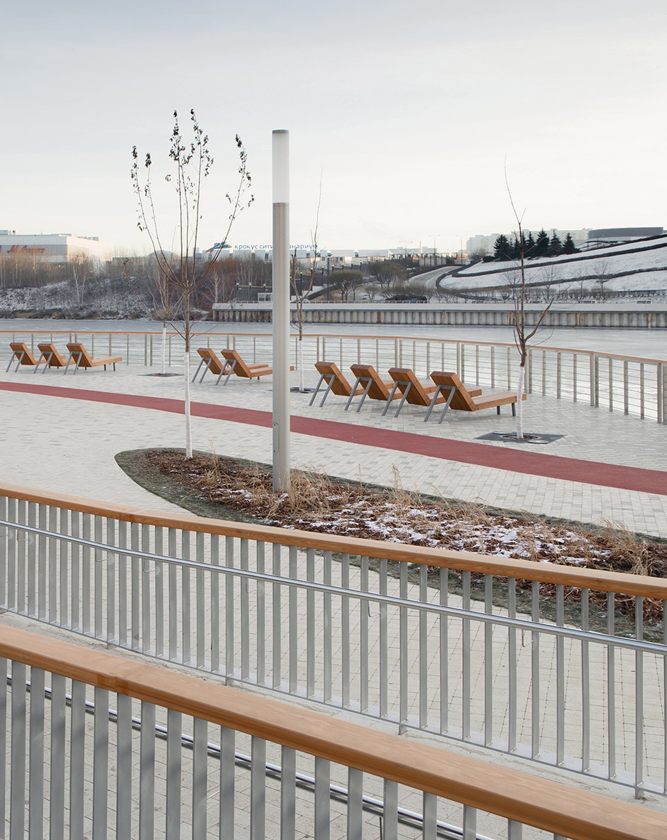 improvement of the embankment in the area of the pavshinskaya poyma by basis architectural bureau
