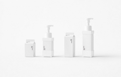 carton + pump清洁剂补充容器 / nendo