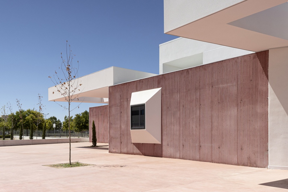 CEIP IMAGINALIA by DR Diaz Romero Arquitectos
