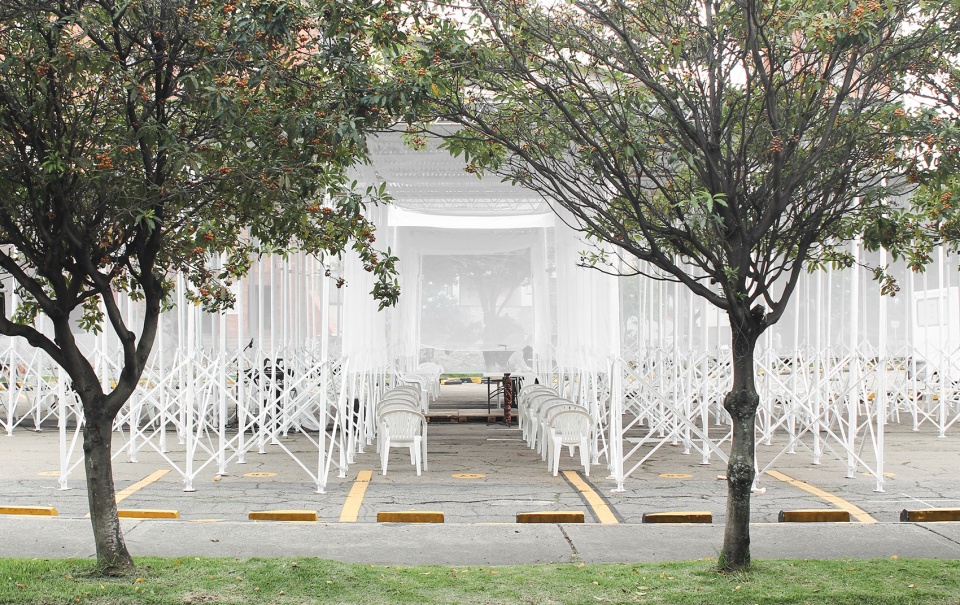 alhambras cross by colab 19 sociedad colombiana de arquitectos