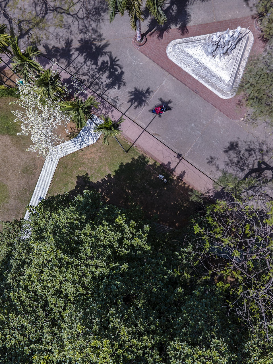 kola bhaban prangon landscape architecture at faculty of arts university of dhaka by sthanik consultants