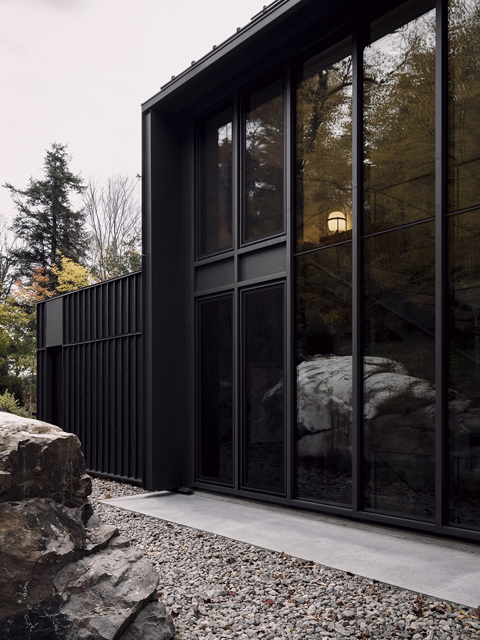 MTR residence by Alain Carle Architect