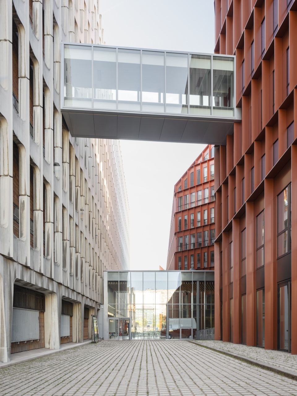 new headquarters of orange in lyon by hardel le bihan architectshga hubert godet architects