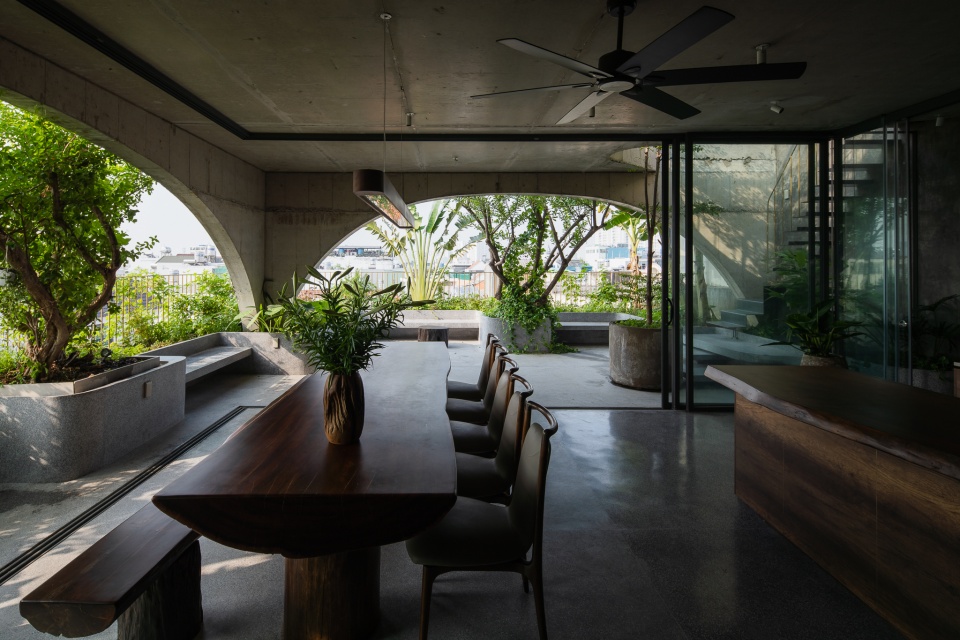 HOA S HOUSE by H 2