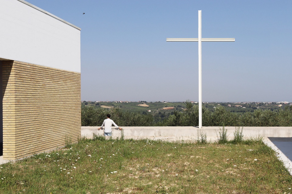 LANDSCAPE OF REMEMBRANCE Expansion of the Frisa Cemetery by arcari cimini architettura