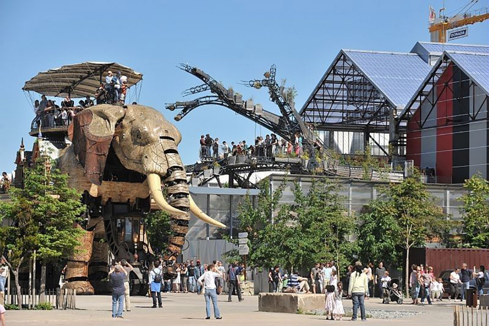 What was it like studying in the architecture school designed by Pritzker Prize winner