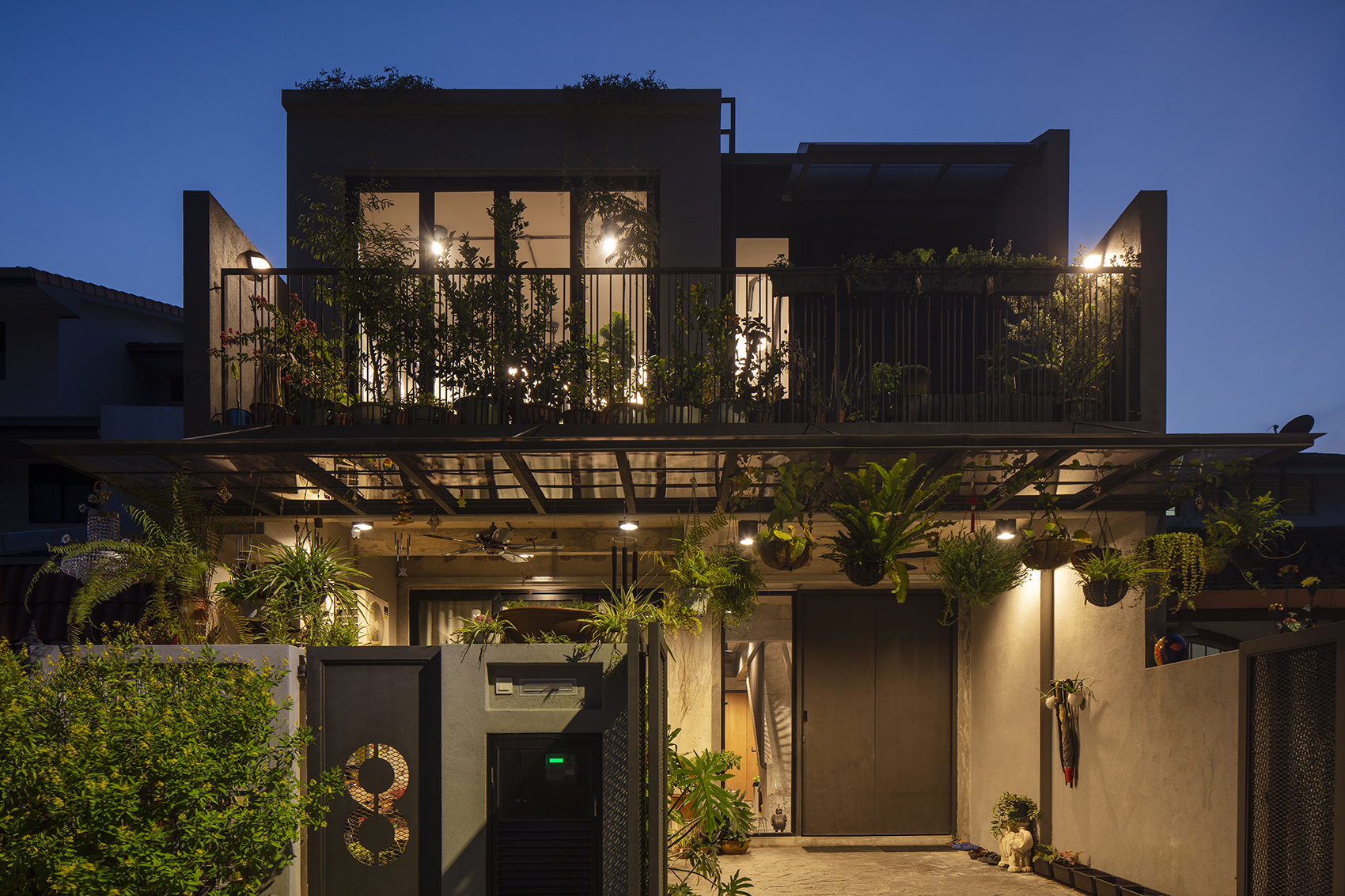 CONCRETE JUNGLE HOUSE by N O T Architecture 谷德设计网