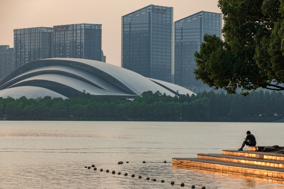 Hefei New Municipal and Culture District Swan Lake Park by LA Design