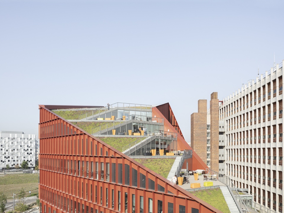 new headquarters of orange in lyon by hardel le bihan architectshga hubert godet architects
