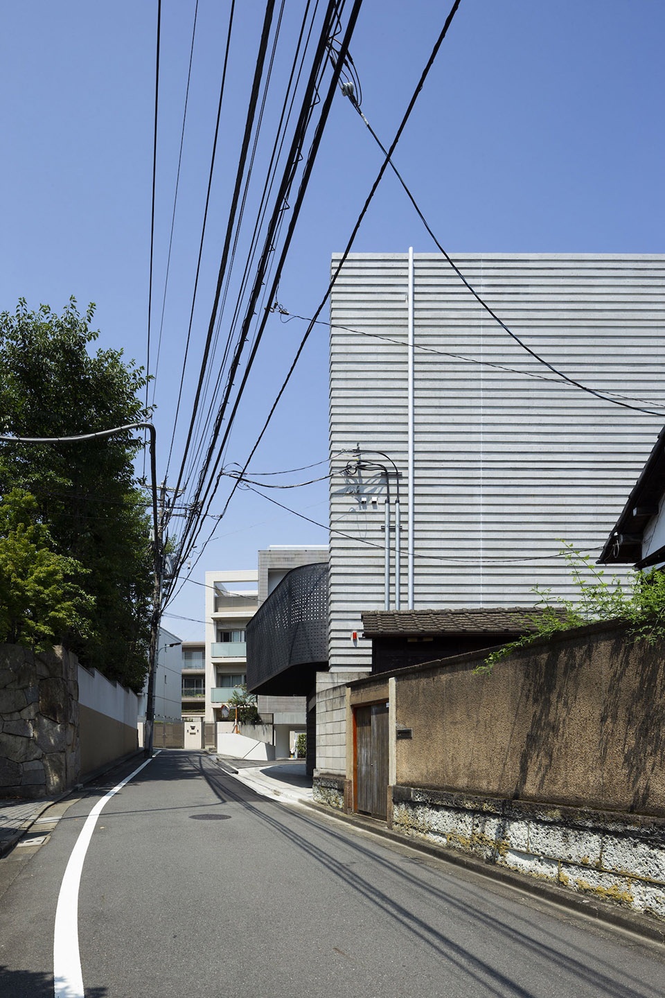 Extraordinary Ordinary House By Yukio Asari Love Architecture