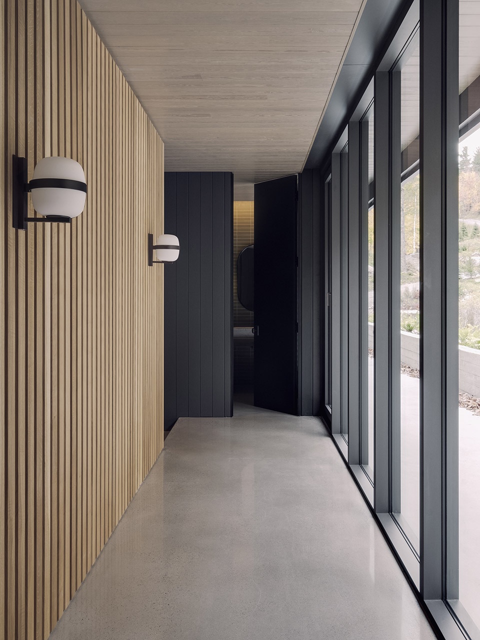 MTR residence by Alain Carle Architect