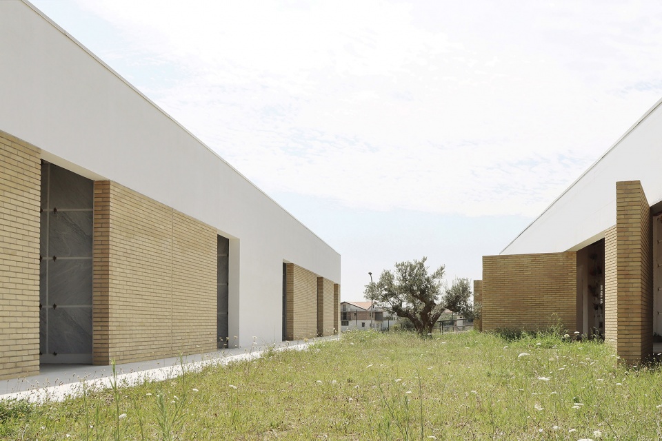 LANDSCAPE OF REMEMBRANCE Expansion of the Frisa Cemetery by arcari cimini architettura