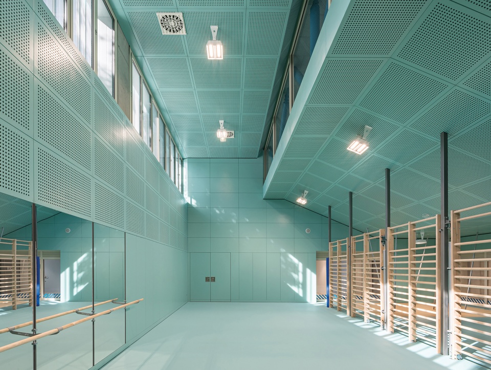 langenfeldgasse primary and vocational school by ppag architects 2
