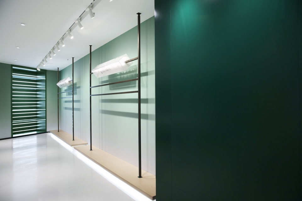 26 Retail area