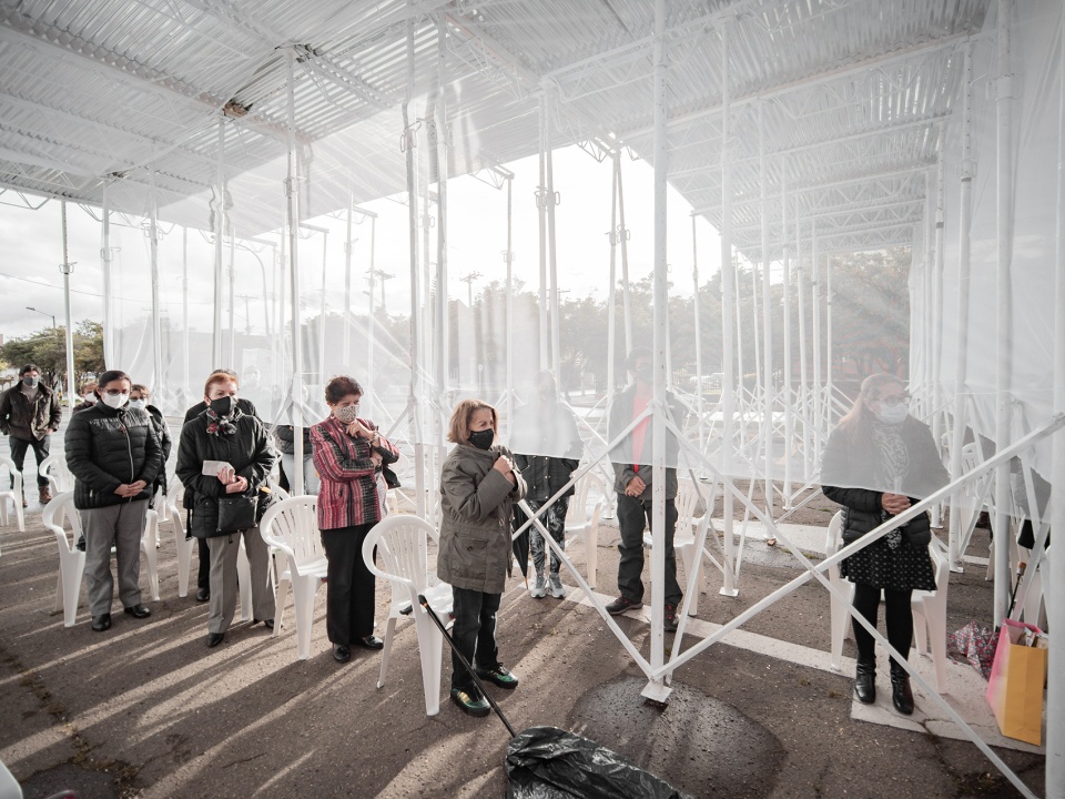 alhambras cross by colab 19 sociedad colombiana de arquitectos