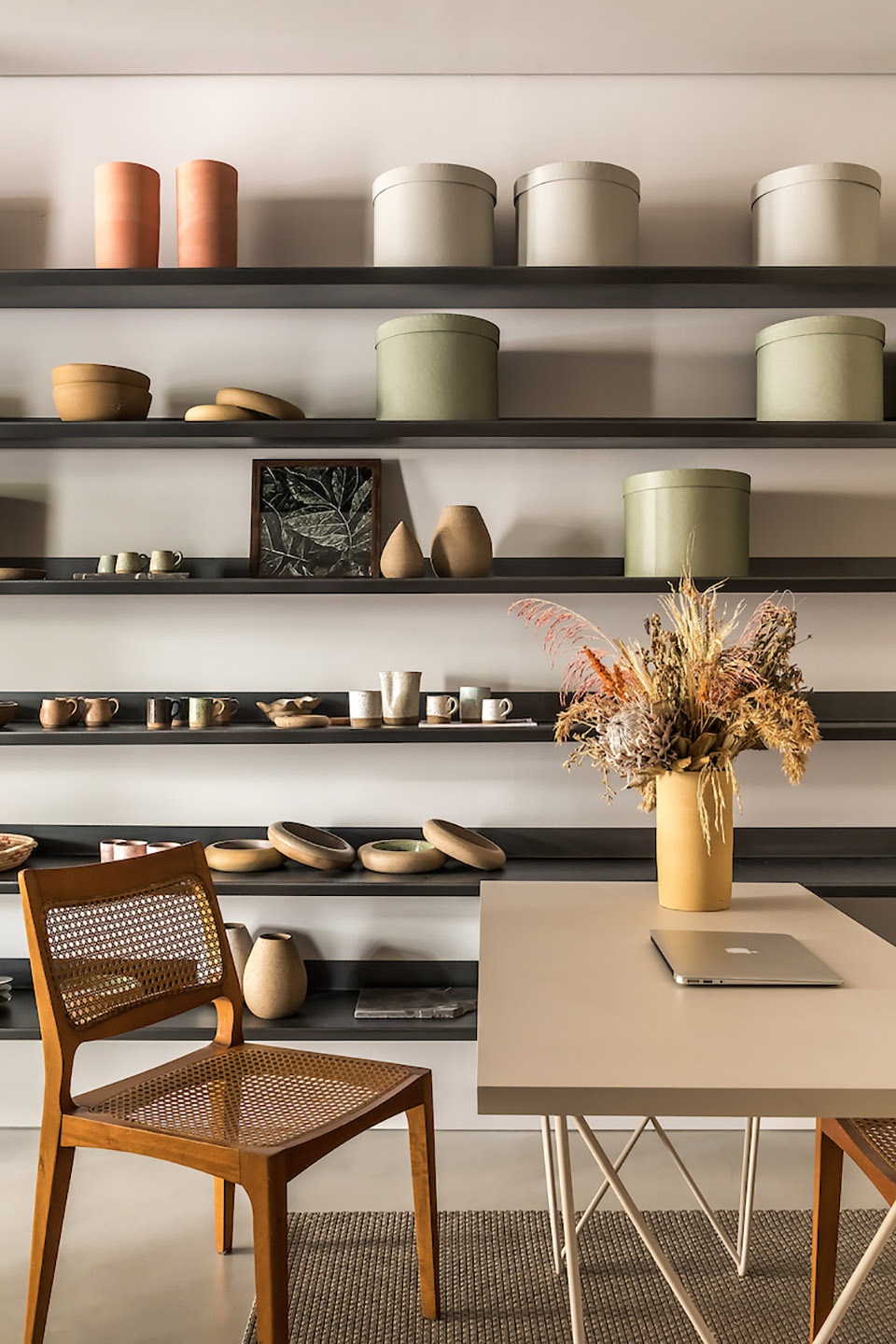 The ceramics and candles store by BOSCARDIN CORSI