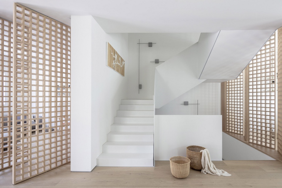 house of tranquility by tal goldsmith fish design studio
