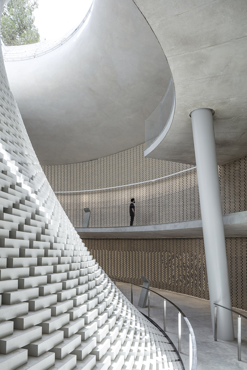mount herzl memorial hall by kimmel eshkolot architects kalush chechick architects