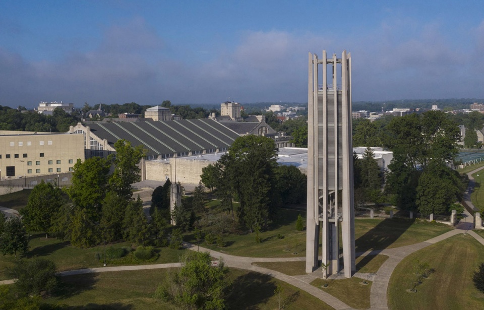 印第安纳大学钟琴塔，美国 / Susan T. Rodriguez Architecture and Design