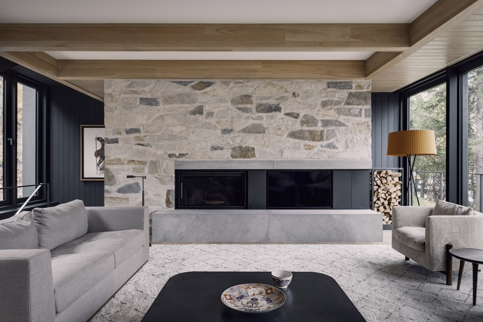 MTR residence by Alain Carle Architect