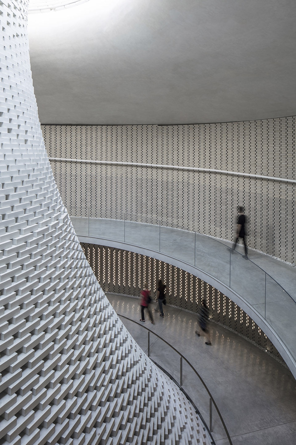 mount herzl memorial hall by kimmel eshkolot architects kalush chechick architects