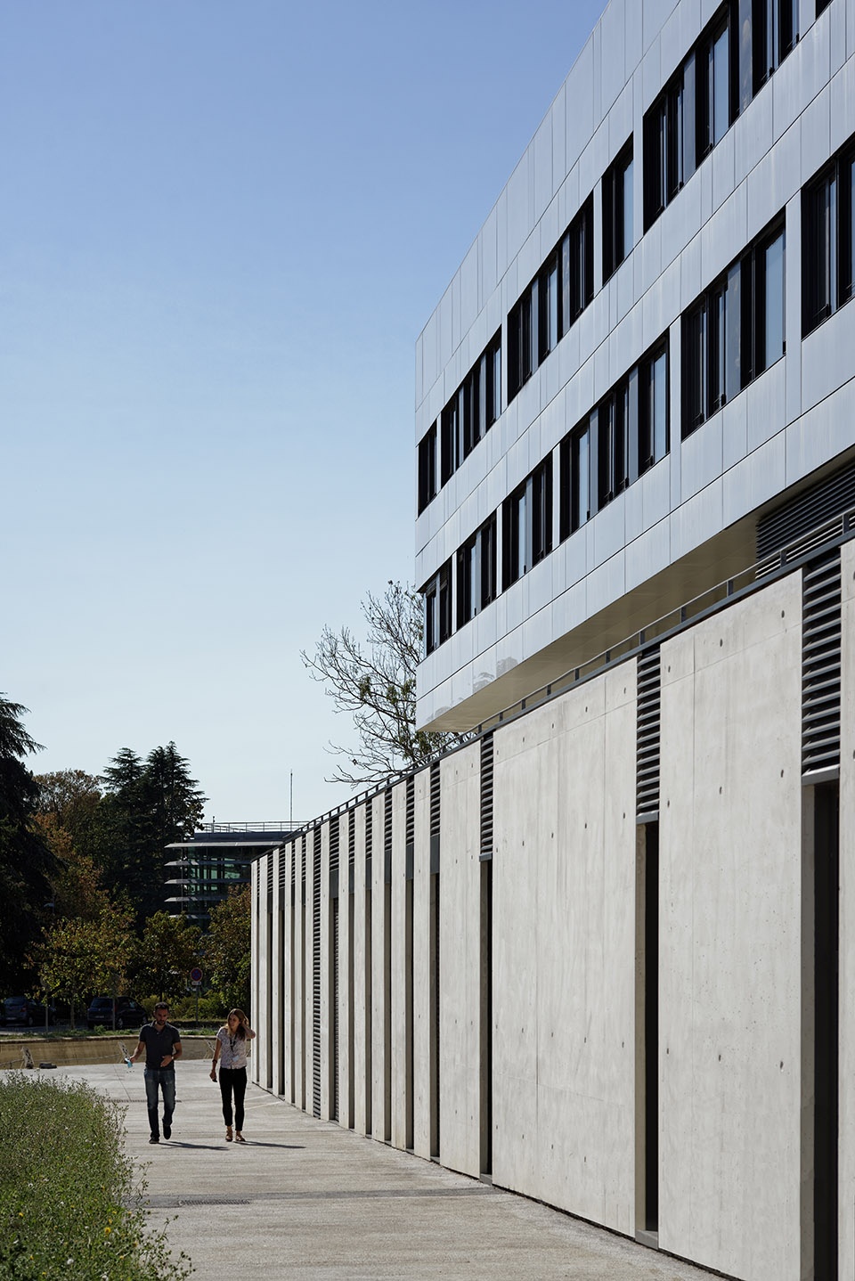 Campus CEA Paris Saclay Neuroscience Institute by Dietmar Feichtinger Architectes Celnikier Grabli Architectes