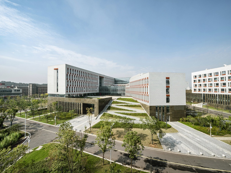 3D garden School of Environmental Studies building by TJAD