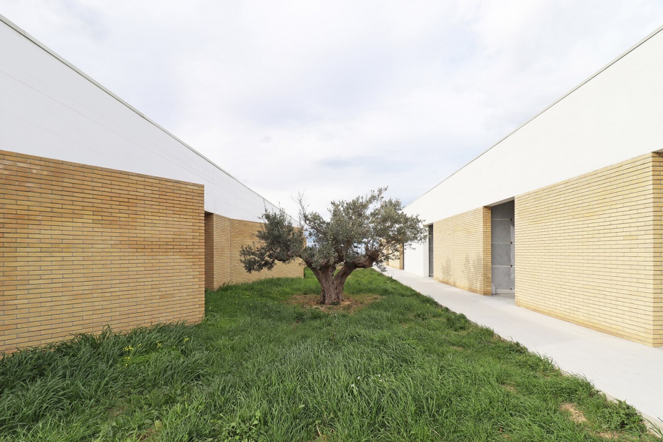 LANDSCAPE OF REMEMBRANCE Expansion of the Frisa Cemetery by arcari cimini architettura