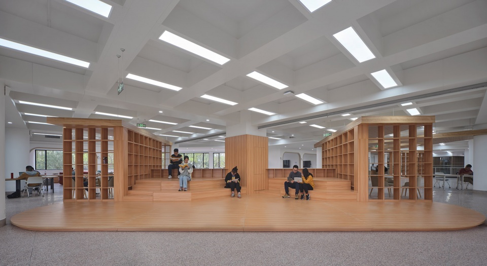 Reconstruction of Bao Yugang Library of Jiaotong University China by Oumoumou Studio