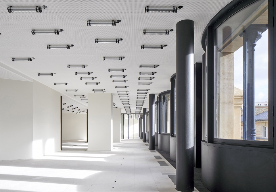 la poste du louvre by dominique perrault architect