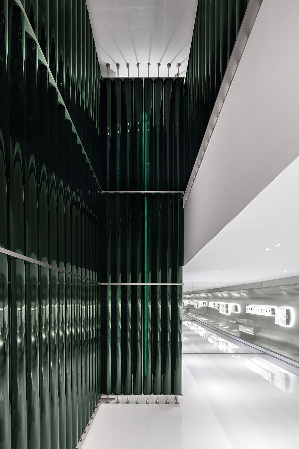 05 1F Stairwell