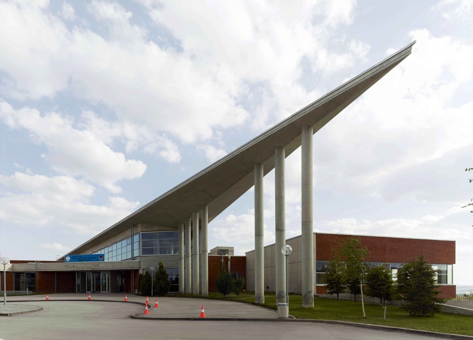 Ted Ankara College by Uygur Architects