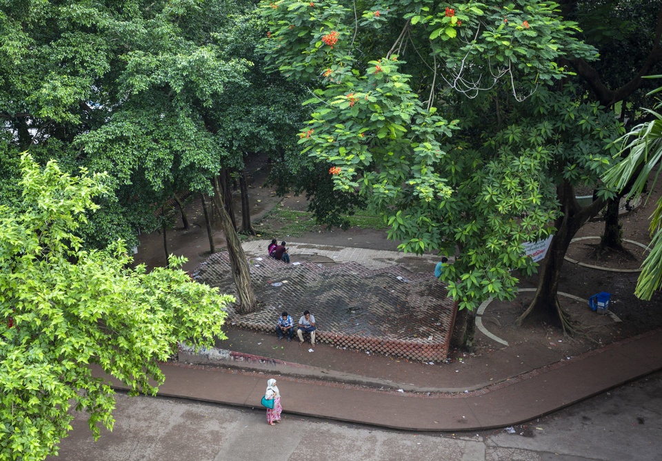 kola bhaban prangon landscape architecture at faculty of arts university of dhaka by sthanik consultants