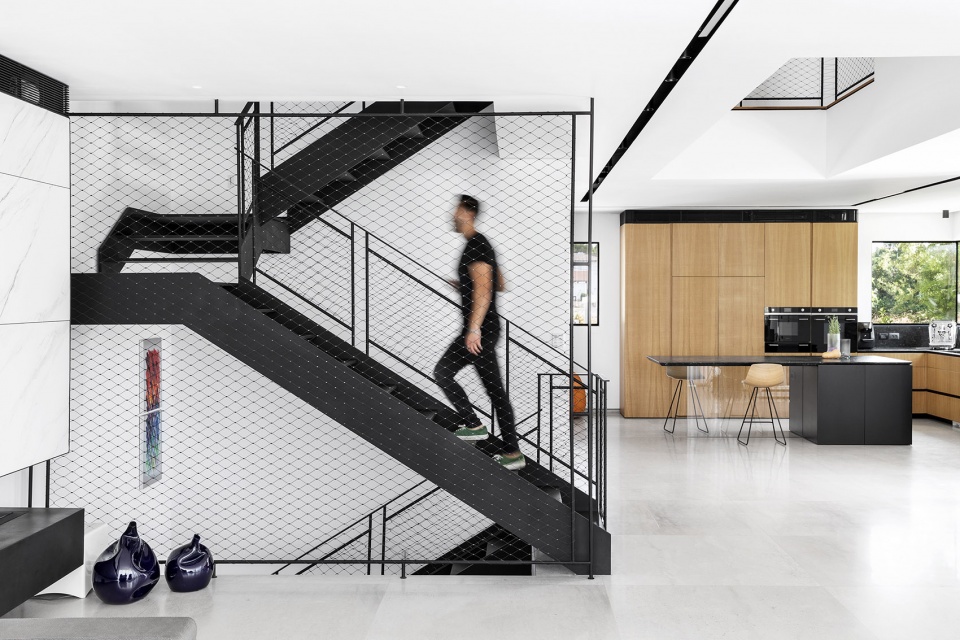 x6 two in one houses by raz melamed architect