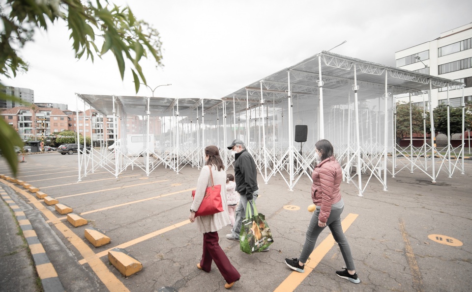 alhambras cross by colab 19 sociedad colombiana de arquitectos