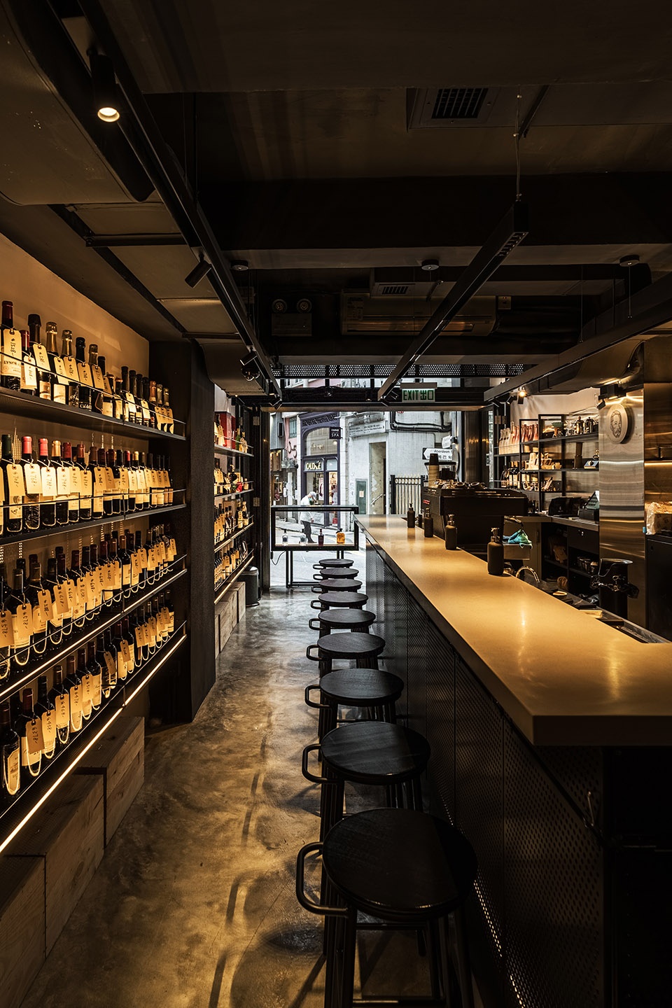 dio cafe bar by finorm studio