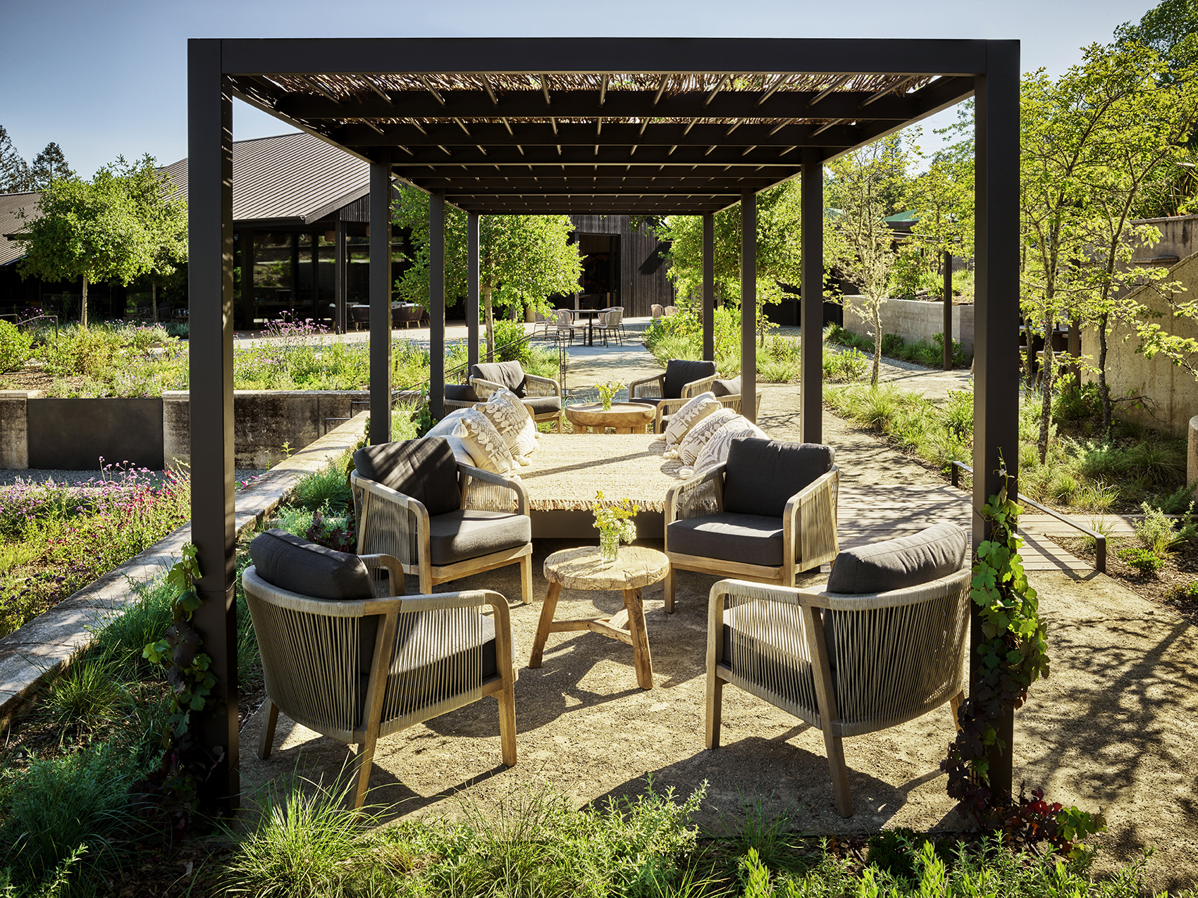 House of Flowers by Walker Warner Architects 谷德设计网