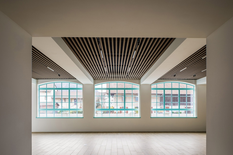 The Alpex Cultural Centre by Atelier Archiplein