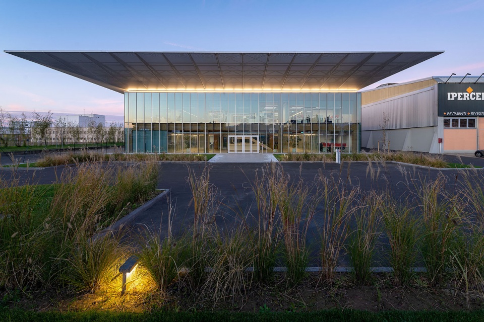 iperceramicas new office building by mario cucinella architects