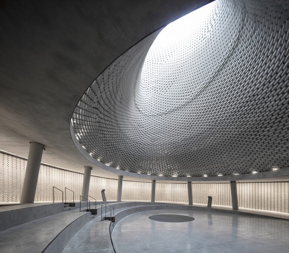 mount herzl memorial hall by kimmel eshkolot architects kalush chechick architects