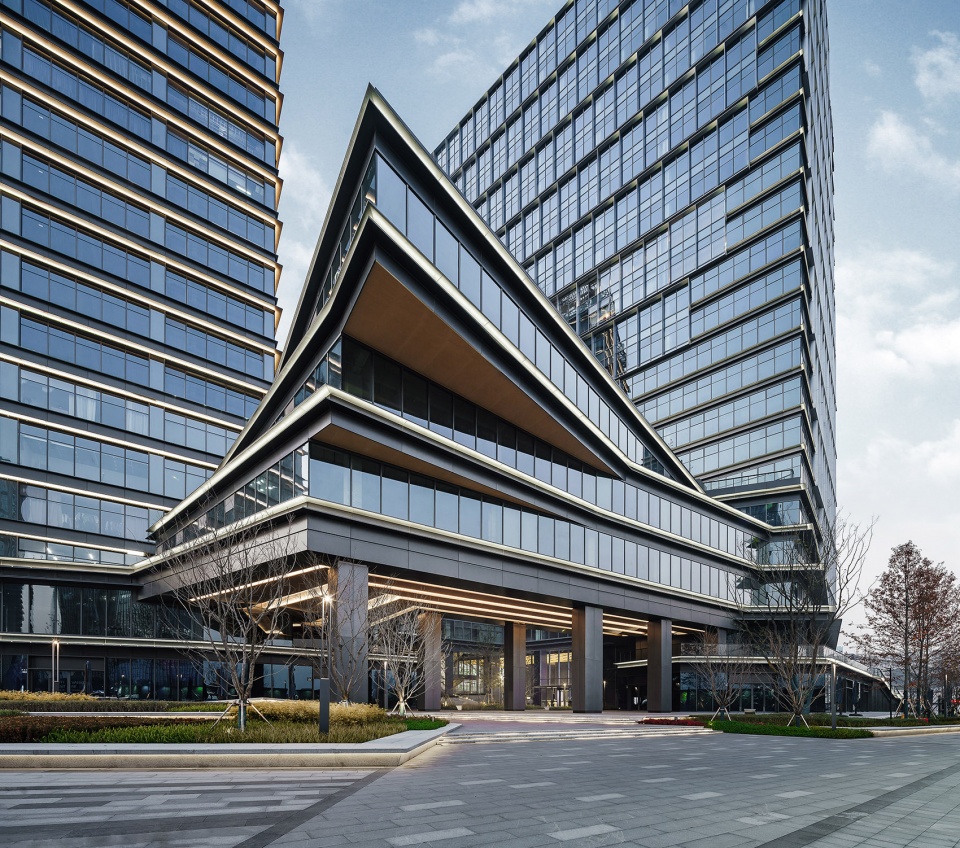 Living Streetscape for Aoti Vanke Centre LWK PARTNERS