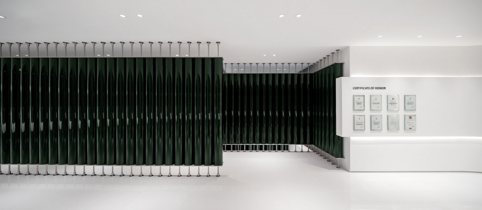 11 2F Entrance