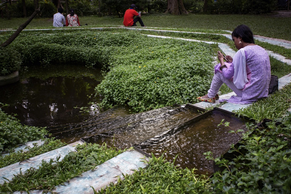 kola bhaban prangon landscape architecture at faculty of arts university of dhaka by sthanik consultants