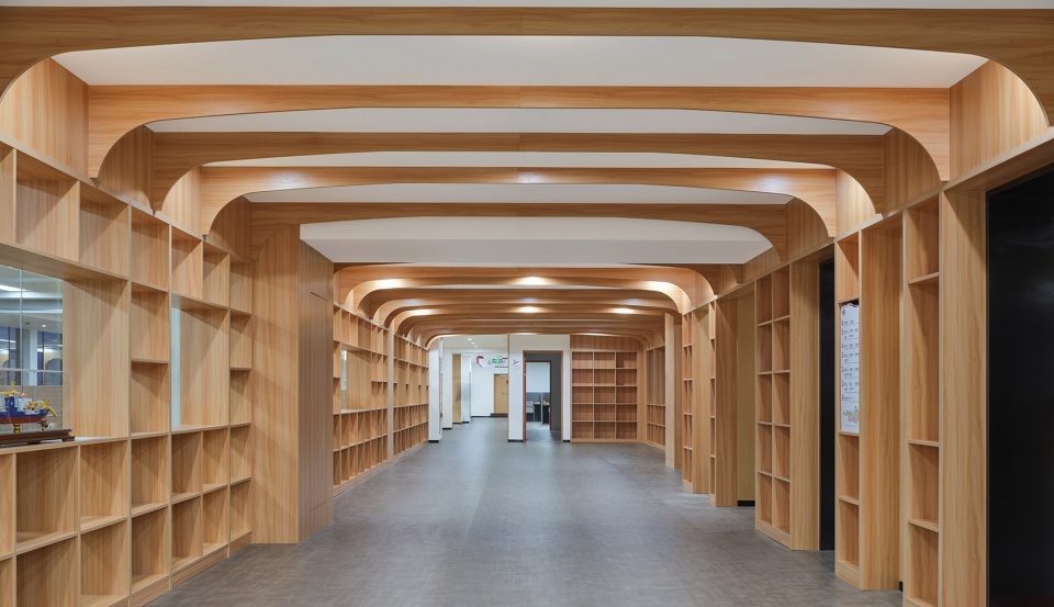 Reconstruction of Bao Yugang Library of Jiaotong University China by Oumoumou Studio
