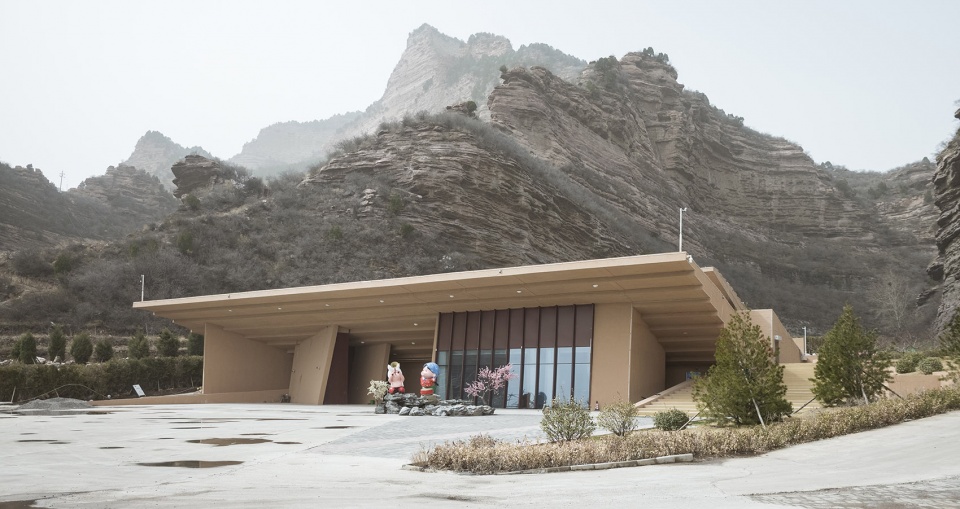 lianhuayan folk song theathre china by zeng qun architecture design studio