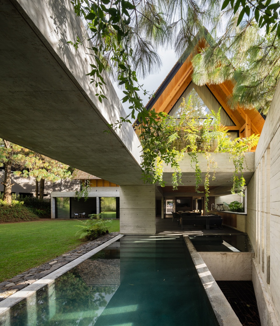 CRA House by Estudio MMX