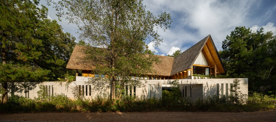 CRA House by Estudio MMX