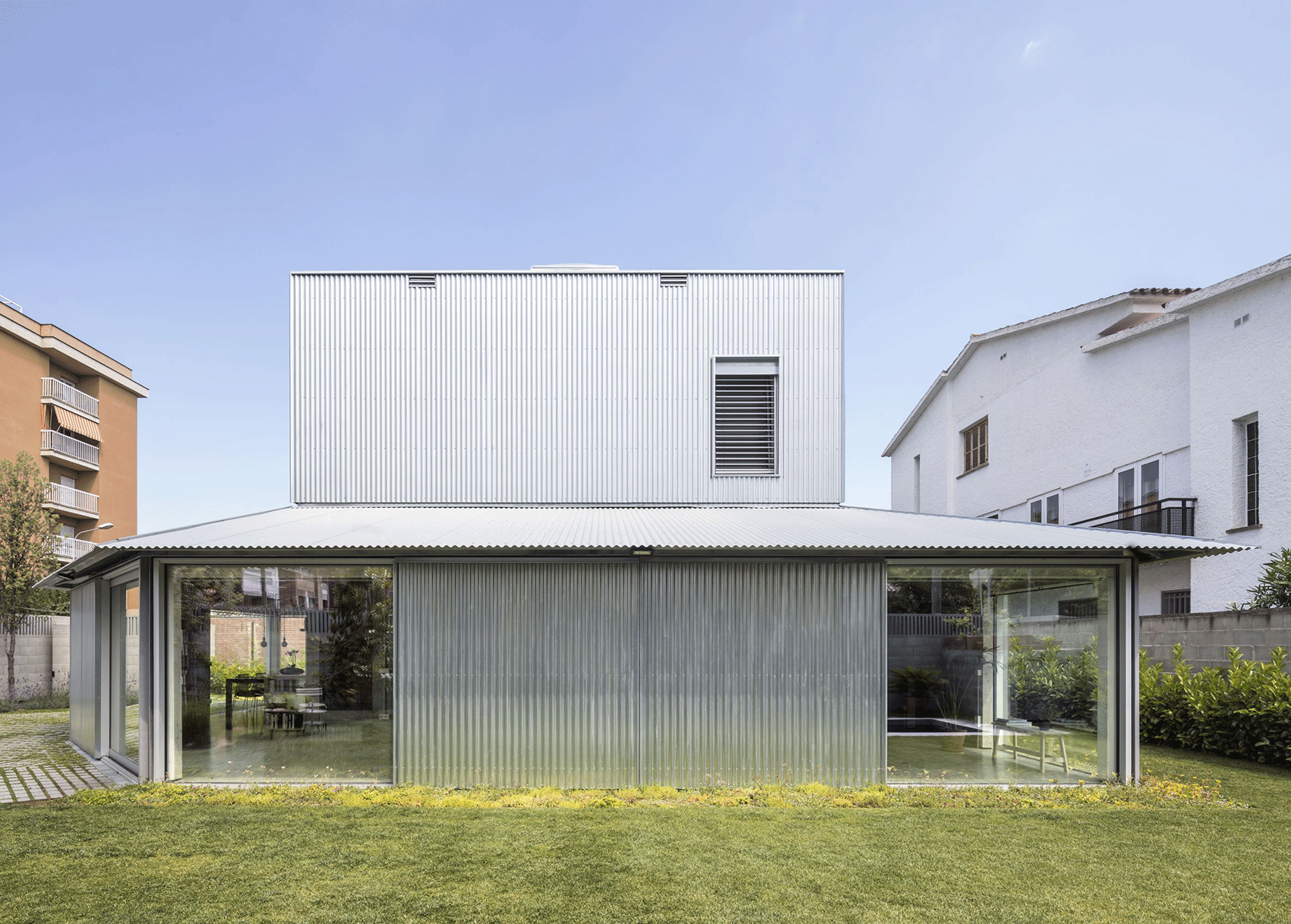 house 905 by harquitectes
